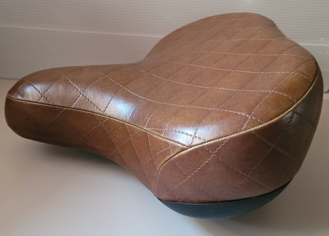 Vintage Velo Cruiser Extra Wide Bike Saddle ~ Quilted Brown in Cruiser, Commuter & Hybrid in Oshawa / Durham Region - Image 4