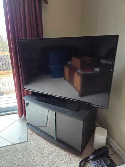 Samsung 46'' LCD TV, View more