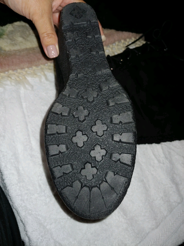 Boots suede WD in Women's - Shoes in City of Toronto - Image 7
