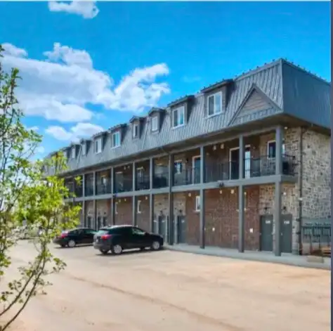 MODERN 2 BED., 2 STOREY STACKED TOWN W/ BALCONY avail June 1