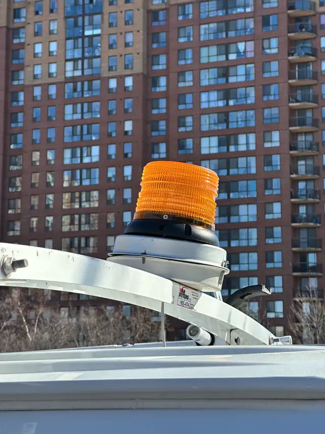 Aluminum Van Ladder Rack to fit GMC Savana in ATV Parts, Trailers & Accessories in City of Toronto - Image 7