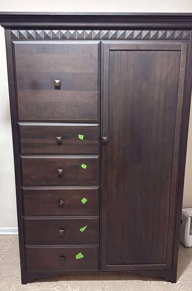 Wooden Armoire in Dressers & Wardrobes in Oakville / Halton Region - Image 3