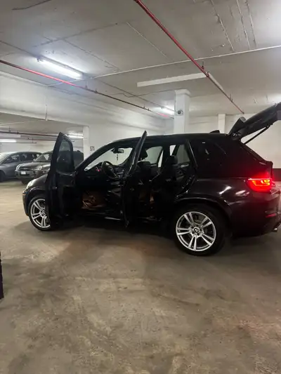 BMW X5M Imaculate Condition low mileage all service done recently good safety fully option V8 engine...