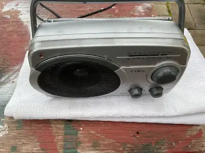 Petit radio, View more