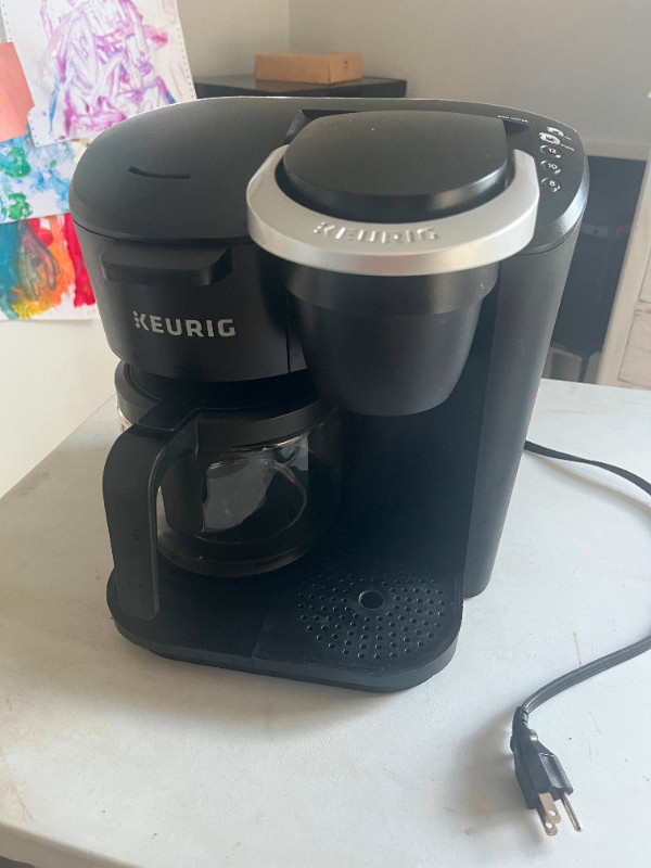 KEURIG KDUO ESSENTIALS SINGLE SERVE AND CARAFE COFFEE MAKER Coffee