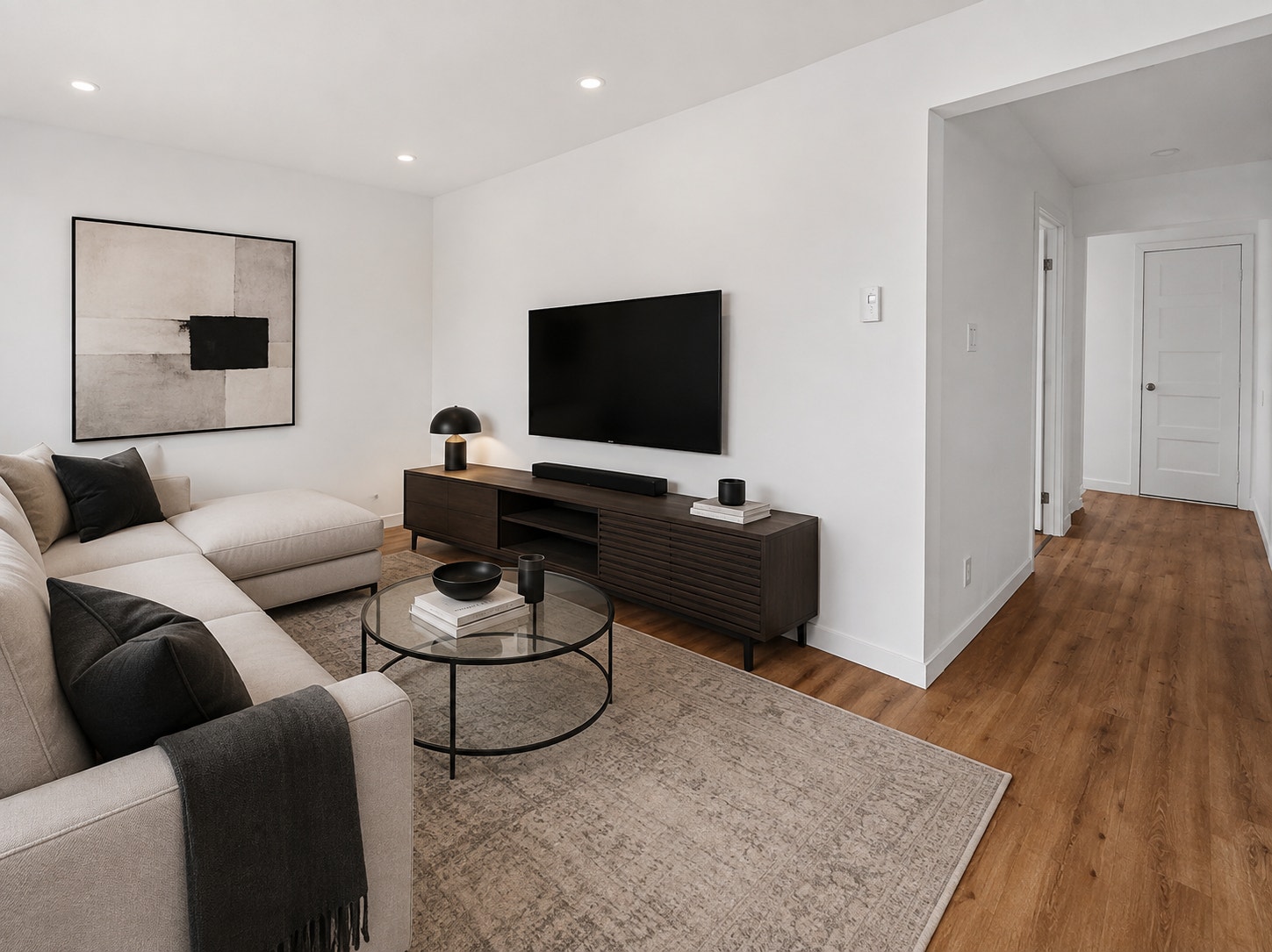 LONGUEUIL | APPARTEMENT ENTIÈREMENT RÉNOVÉ | PRÊT À EMMÉNAGER — photo 2