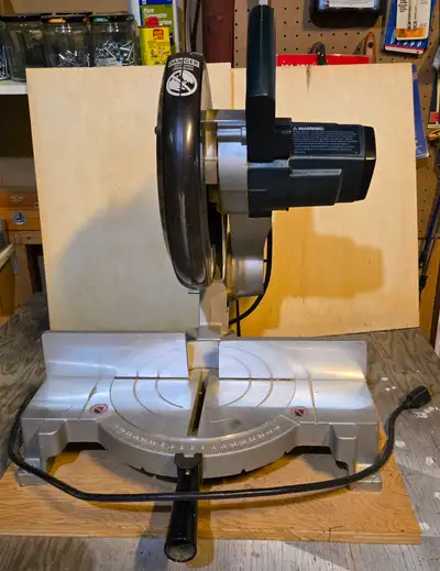 Black and Decker 10" Adjustable Mitre Saw, View more