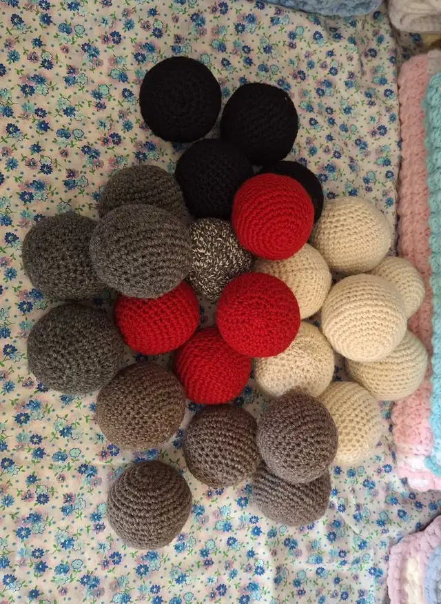 Crocheted Dryer Balls in Other in Red Deer - Image 2
