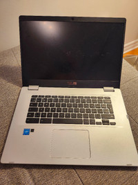 Chromebook Asus 523N for spare parts (broken screen)