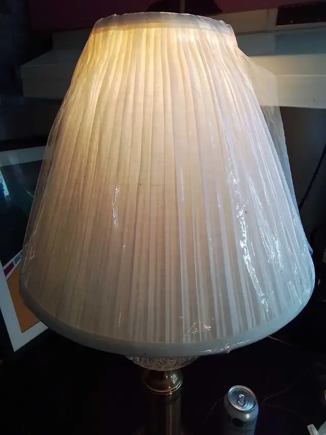 Vintage Brass and Glass Table Lamp with Pleated Shade in Indoor Lighting & Fans in City of Toronto - Image 4