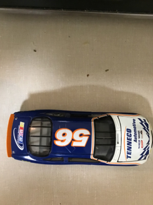 Die cast car 1999 in Arts & Collectibles in Mississauga / Peel Region - Image 4