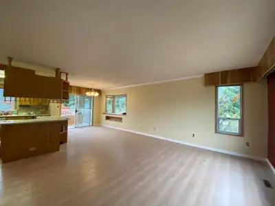 Wow, this is a one-of-a-kind property surrounded by the mountains. After a long day, enjoy the most...