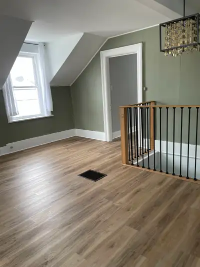 Clean and spacious upper unit in house. Washer/dryer in unit. Water/gas included, Walking distance t...