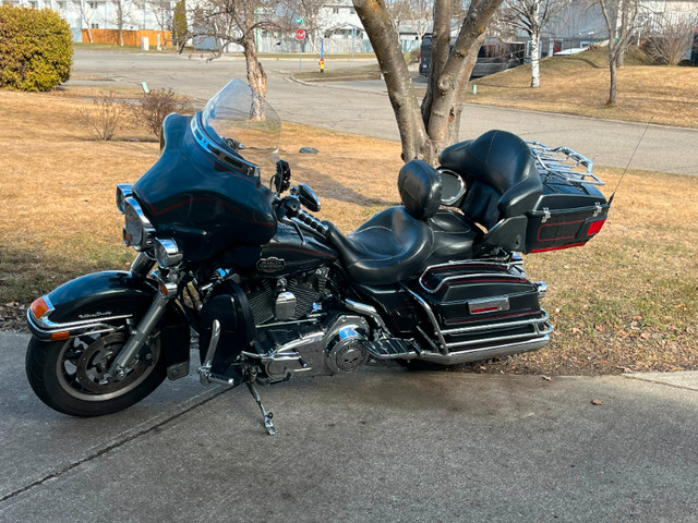 2008 Ultra Classic Harley Davidson FLHTCU for sale in Street, Cruisers & Choppers in Prince George