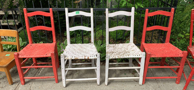 4 chaises antiques dans Chaises, Fauteuils inclinables  à Ville de Montréal - Image 4