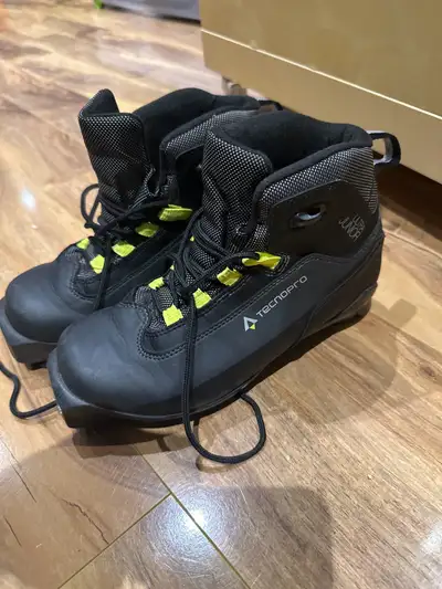 Technopro SNS 35 EU XC Boots