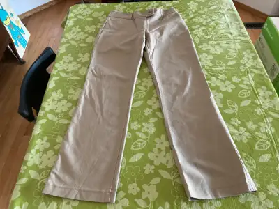 Dalia Women's Khaki Pants Size 6, View more