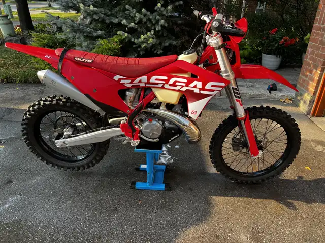 2023 GasGas EC250 TPI in Dirt Bikes & Motocross in Markham / York Region - Image 2