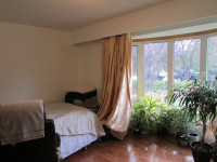 ROOM,4RENT, to UofM & UofW students &young professionals