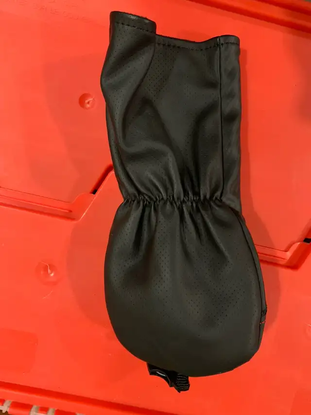 TaylorMade M4 Head Cover in Golf in London - Image 3