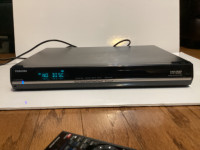 TOSHIBA HD A30 STEREO HD DVD PLAYER WITH REMOTE