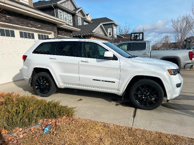 2020 Jeep Grand Cherokee | Low Kms | Accident Free | Loaded