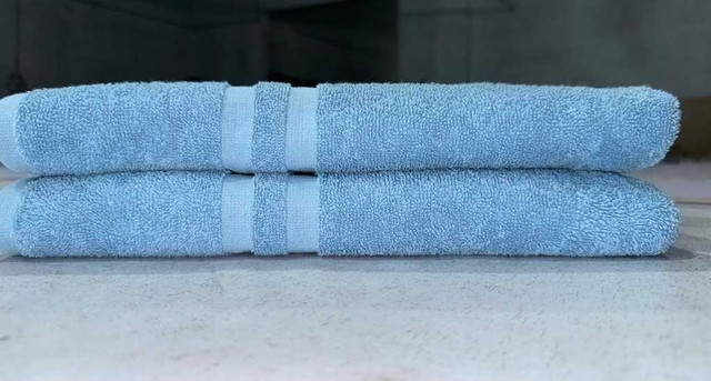 Premium Quality 100% Combed Cotton Bath Towels 27 x 54 Assorted in Bathwares in Hamilton - Image 2
