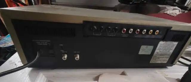 Sears Betamax in Stereo Systems & Home Theatre in Brockville - Image 4