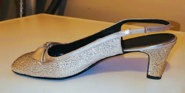 Dress Italian Shoes - Size 37.5 in Women's - Shoes in Calgary - Image 4
