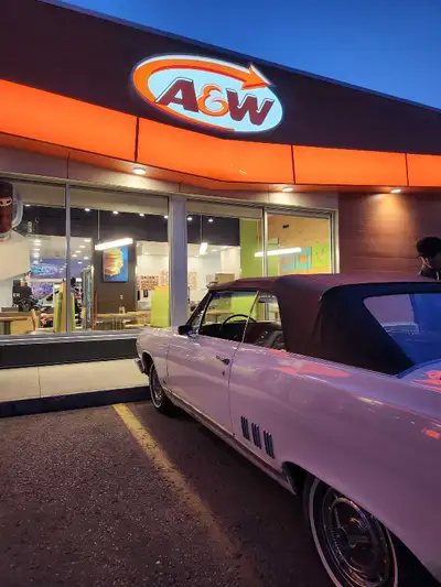 1965 Beaumont Sport Deluxe Convertible. Low mileage rare car, one of 133 cars built , 6 cyl. 2 spd....