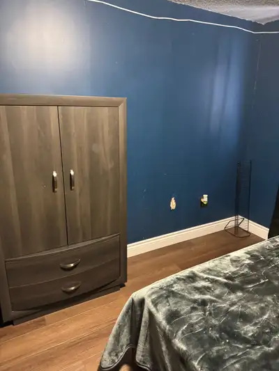 Bright, clean bedroom available in a quiet, well-kept home near Military Trail & Ellesmere. Utilitie...