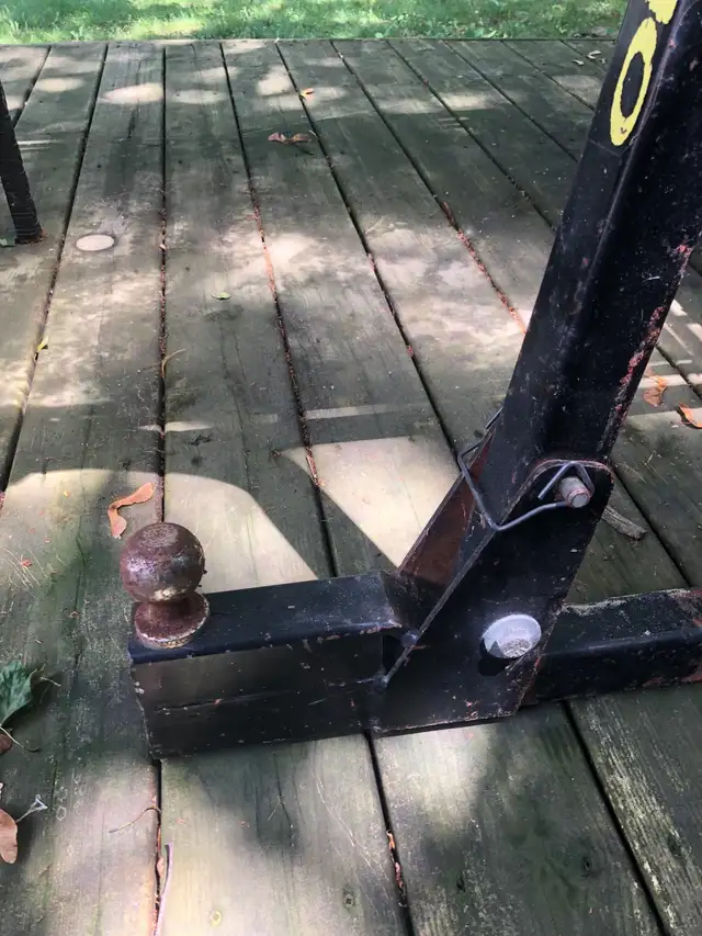 Bike Rack With Trailer Hitch in Other in London - Image 3