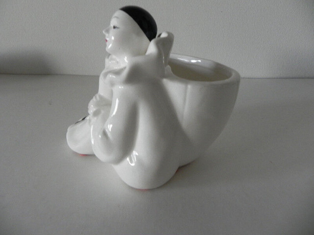 Pierrot (planter/candy bowl) dans Art et objets de collection  à Ville de Montréal - Image 3
