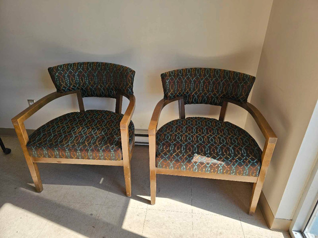 2 belle chaises dans Chaises, Fauteuils inclinables  à Saguenay