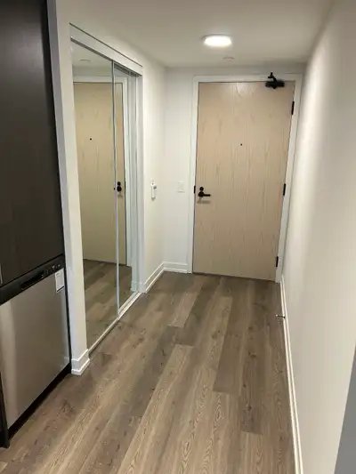 This luxury stunning Modern One Bedroom Condo is located in Vaughan Metropolitan Centre. Available f...