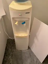 GARRISON WATER DISPENSER 