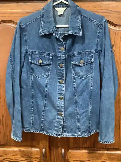 Ladies denim jacket, View more