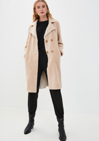 Brand new fur coat. Size M. + new wool scarf & hat