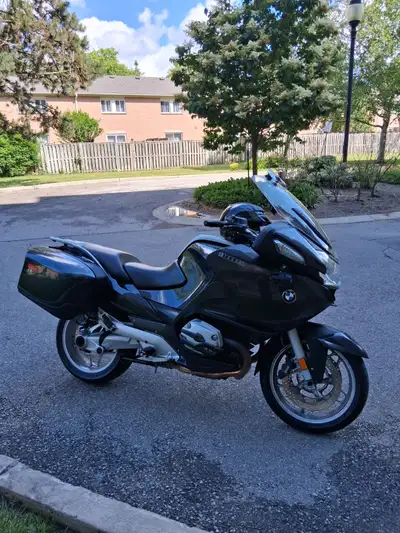 2005 bmw R 1200 RT. Was certified in may by Budd's Oakville, over $2000 spends. Have all the receipt...