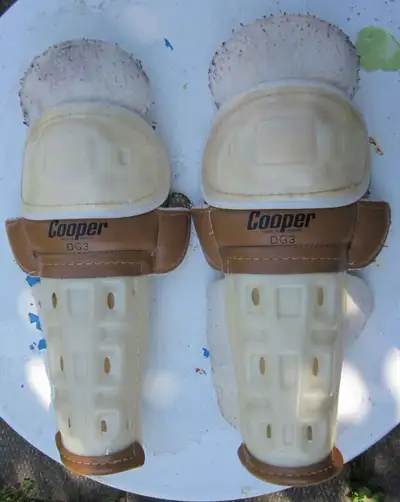 Vintage Hockey shin pads Cooper DG3, View more