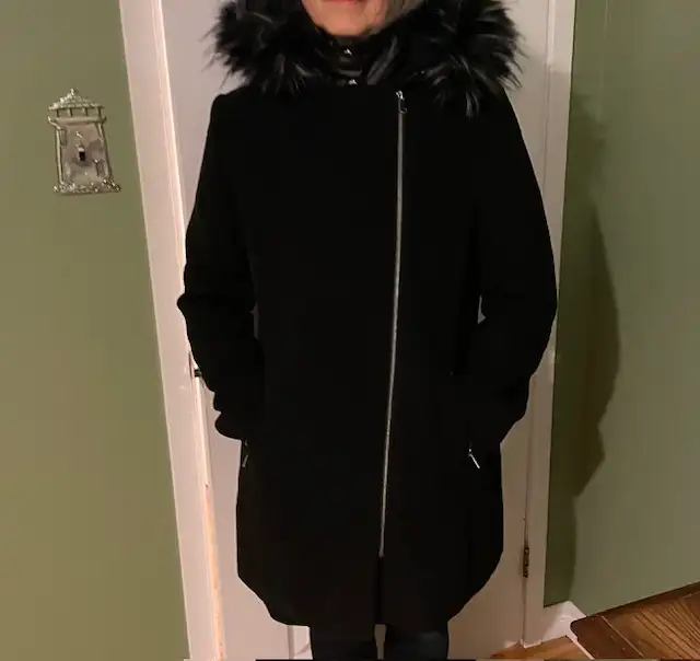 winter coat size 14 never been used paid 275.00 . very warm in Women's - Tops & Outerwear in Moncton - Image 2