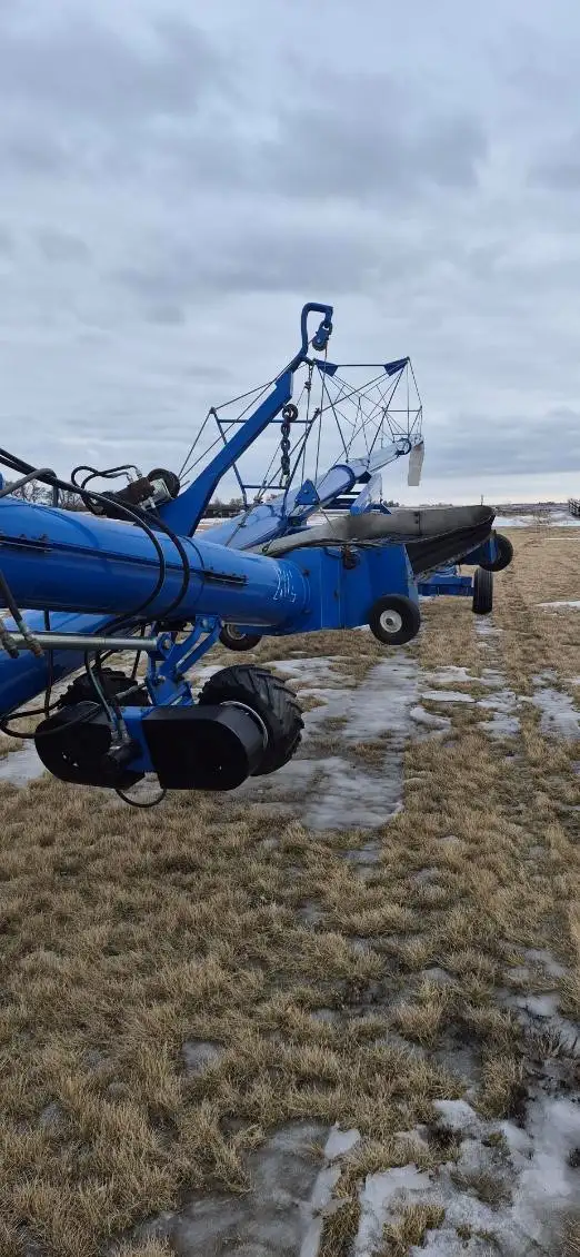1390 brandt auger for sale in Other in Portage la Prairie - Image 2