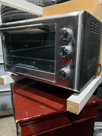 Toaster Oven ( New )