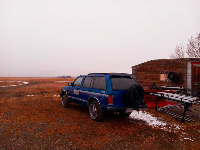1991 gmc jimmy looking for trades in Cars & Trucks in Lethbridge