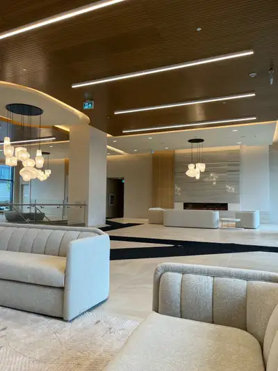 New condo 2 bedroom at Vaughan mills shopping mall