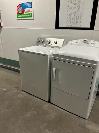 Livraison de laveuse-sécheuse Frigidaire et cuisinière, View more