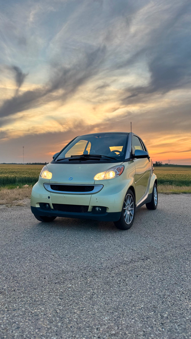2009 Smart Fortwo “Limited Three” special edition in Cars & Trucks in St. Albert - Image 2