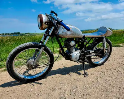 Honda CB 125 1982 was a project bike Cafe Racer . I picked it up a couple years ago it's a good runn...