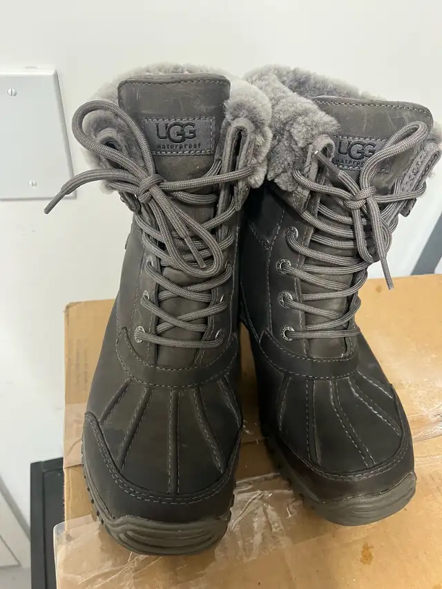 Ugg Waterproof Boots in Men's Shoes in City of Toronto - Image 5