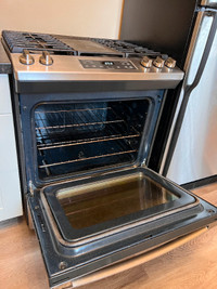 GE Slide In Front Gas Range Oven